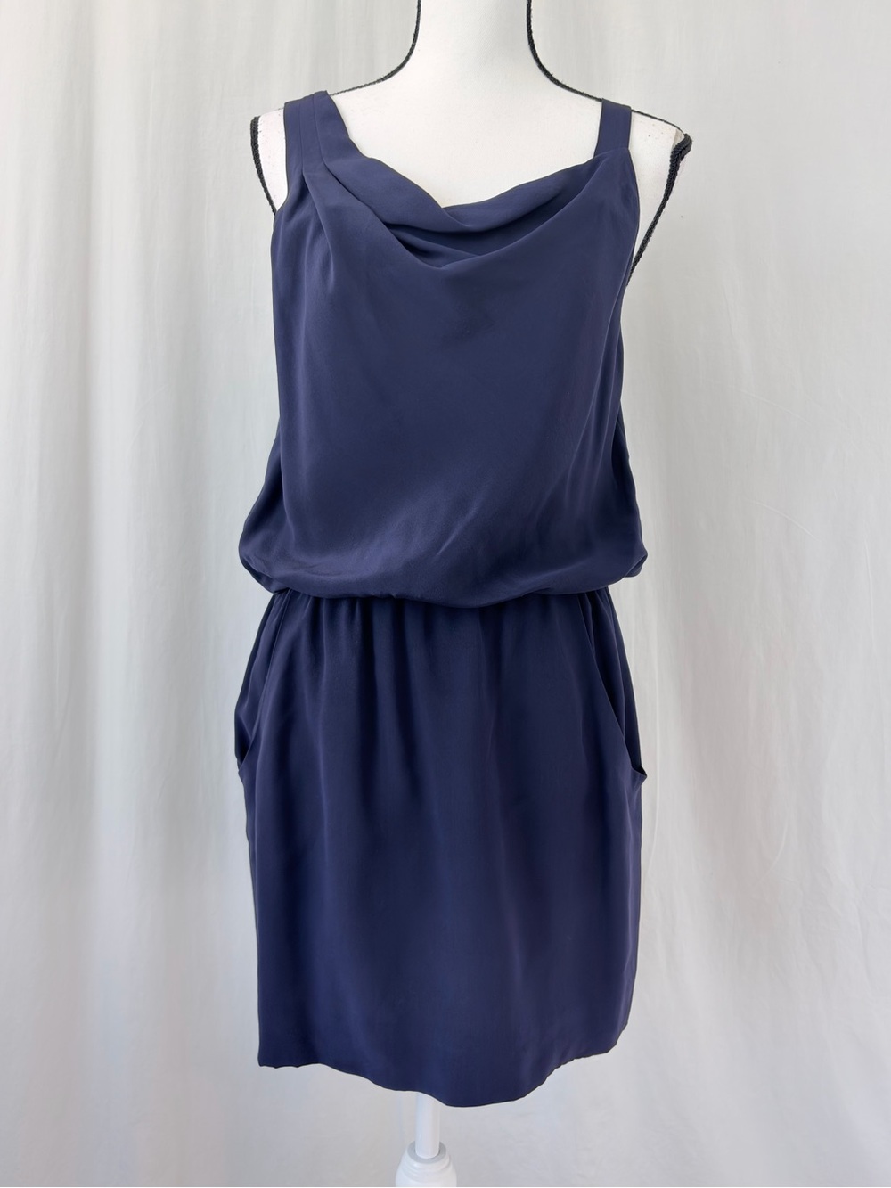 Theory Jaylyn Navy Blue Sleeveless 100% Silk Blouson Mini Dress Draped Neck sz 4